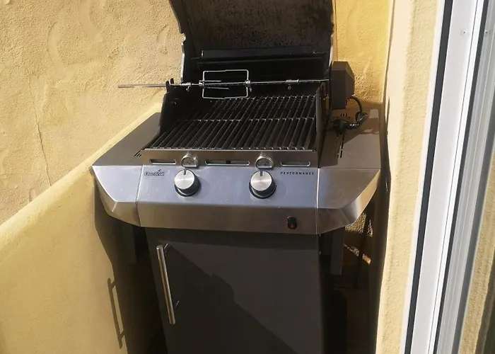 Roca Penthouse * 에스테포나