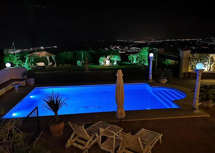 Roca Penthouse Apartment *