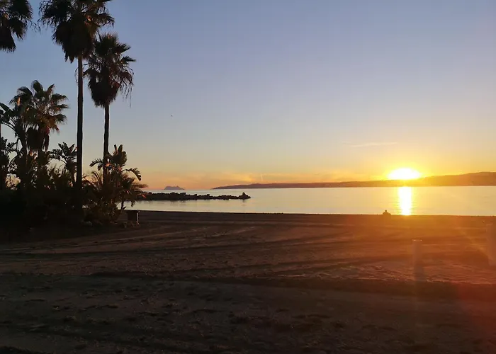 Roca Penthouse * 에스테포나